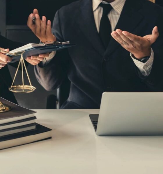 10 Signs It’s Time to Hire a Lawyer